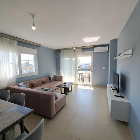 Апартаменты Stella Неа-Перамос