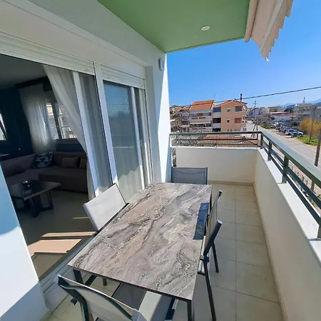 Stella Неа-Перамос