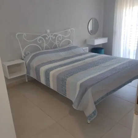 Stella * Неа-Перамос