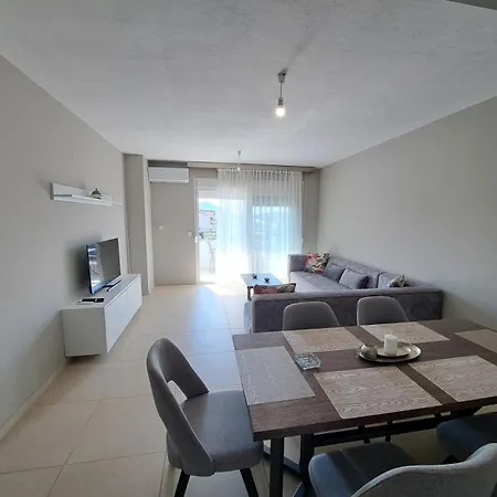 Апартаменты Stella Неа-Перамос