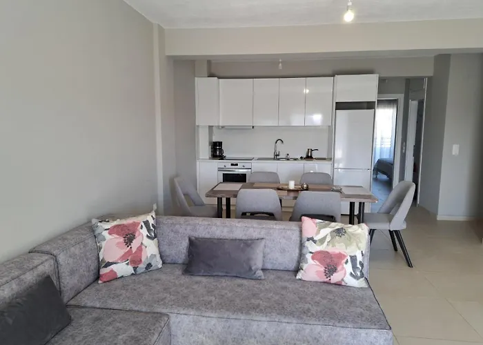 Stella Néa Péramos