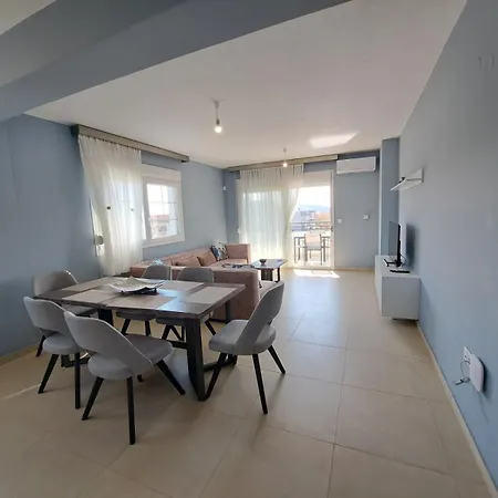 Stella Néa Péramos