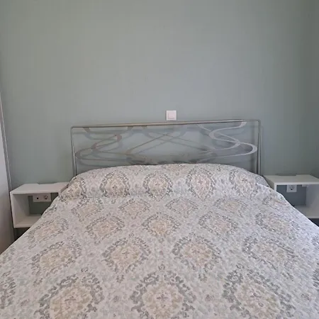 Stella Néa Péramos