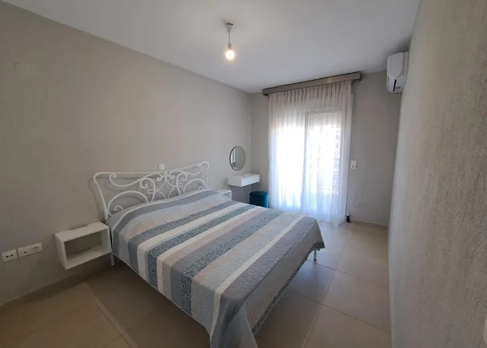 Stella Appartement Néa Péramos